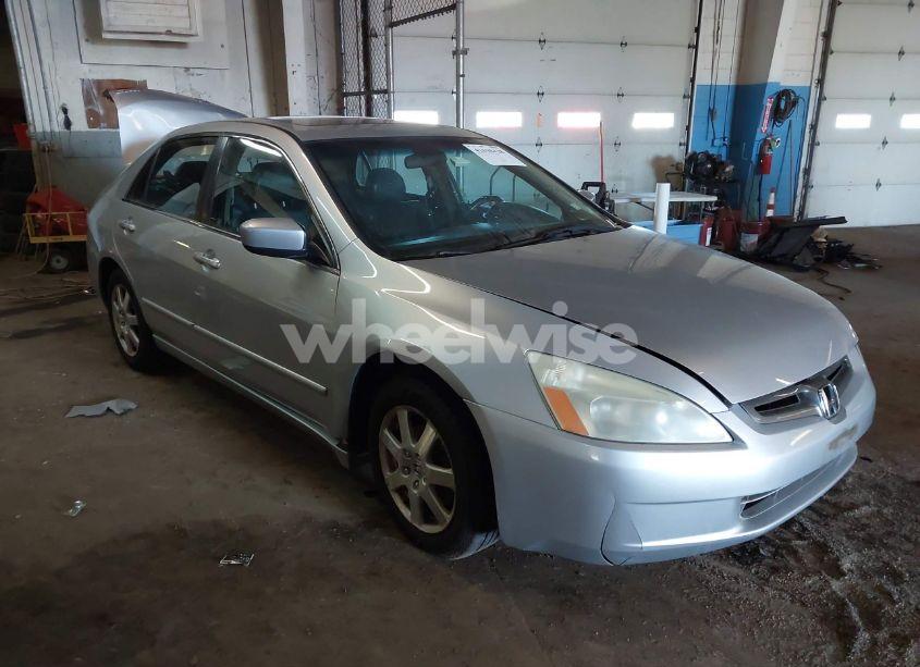 2005 Honda Accord 3.0 EX (VIN 1HGCM66575A021924) main photo