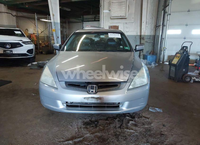 Photo 12 of 2005 Honda Accord 3.0 EX (VIN 1HGCM66575A021924)