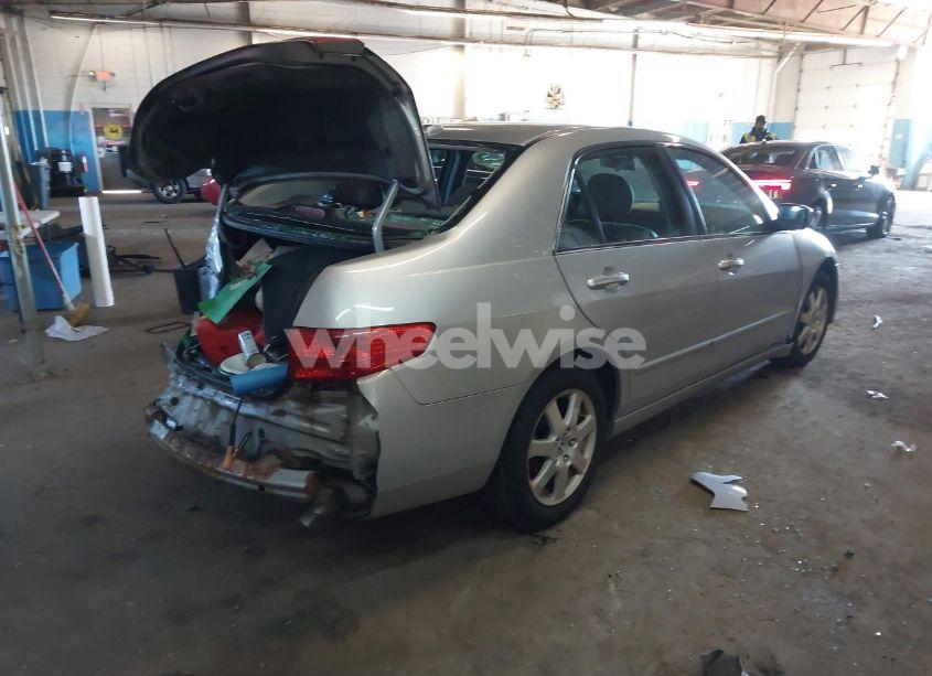Photo 4 of 2005 Honda Accord 3.0 EX (VIN 1HGCM66575A021924)
