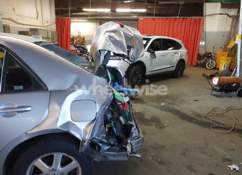 Photo 6 of 2005 Honda Accord 3.0 EX (VIN 1HGCM66575A021924)