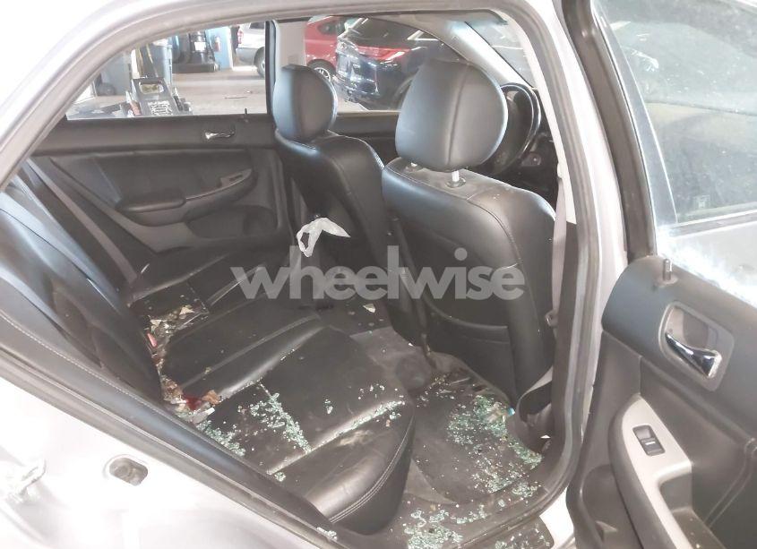 Photo 8 of 2005 Honda Accord 3.0 EX (VIN 1HGCM66575A021924)