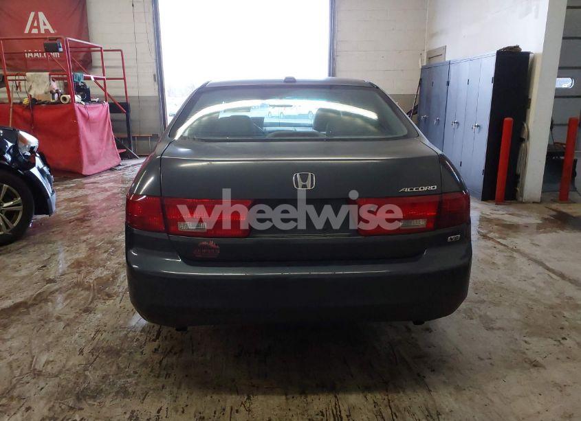 Photo 17 of 2005 Honda Accord 3.0 EX (VIN 1HGCM66575A025696)