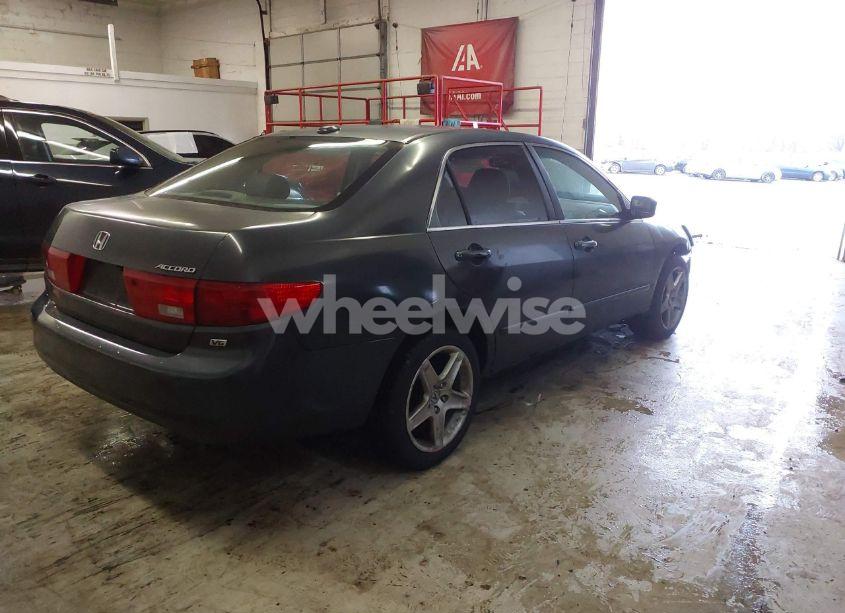 Photo 4 of 2005 Honda Accord 3.0 EX (VIN 1HGCM66575A025696)