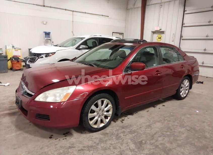 Photo 2 of 2006 Honda Accord 3.0 EX (VIN 1HGCM66576A018782)