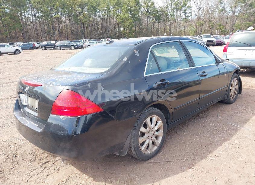 Photo 4 of 2006 Honda Accord 3.0 EX (VIN 1HGCM66576A025926)