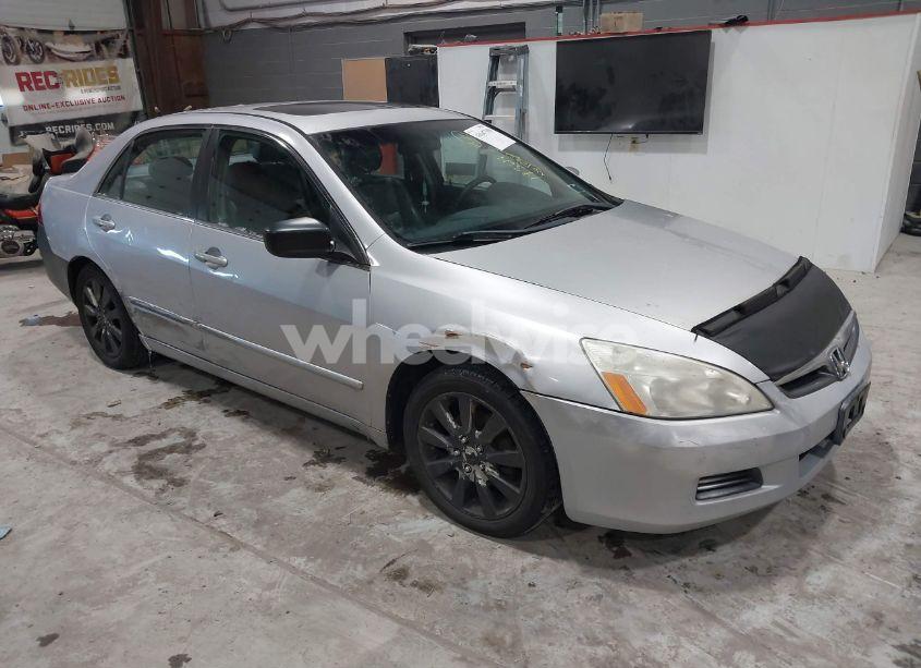 2006 Honda Accord 3.0 EX (VIN 1HGCM66576A067612) main photo