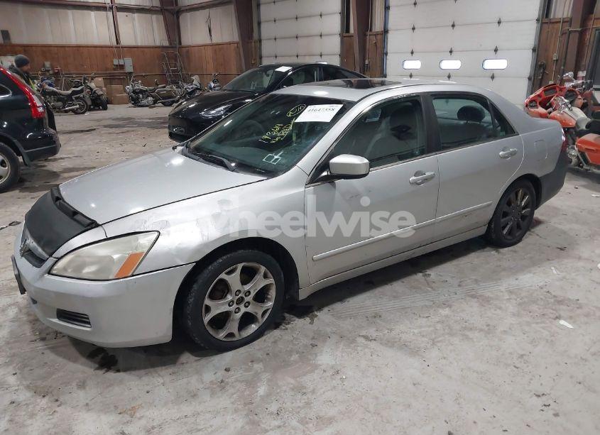 Photo 2 of 2006 Honda Accord 3.0 EX (VIN 1HGCM66576A067612)