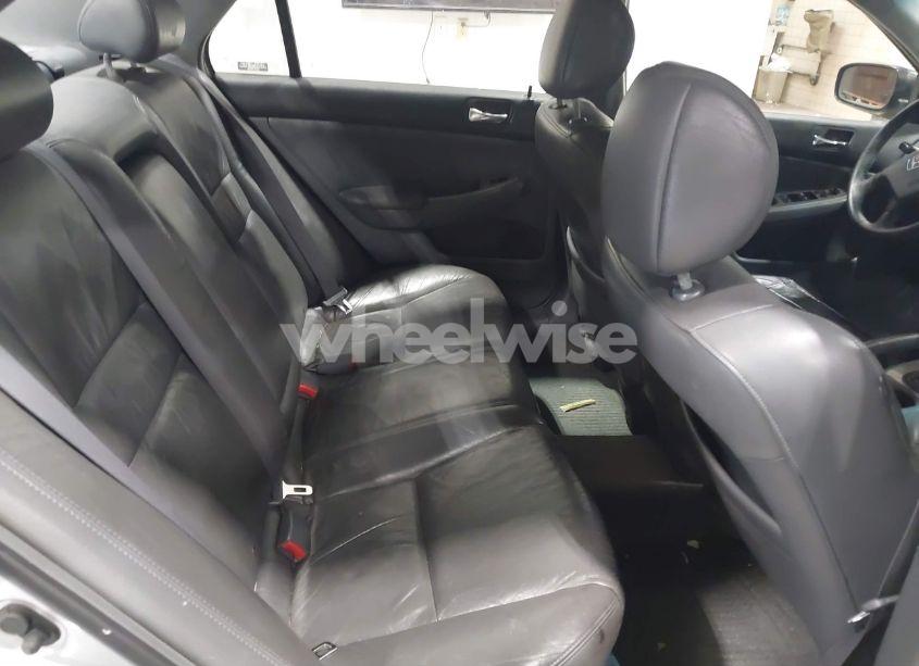 Photo 8 of 2006 Honda Accord 3.0 EX (VIN 1HGCM66576A067612)