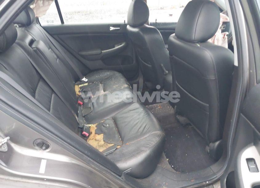 Photo 8 of 2006 Honda Accord 3.0 EX (VIN 1HGCM66576A072521)