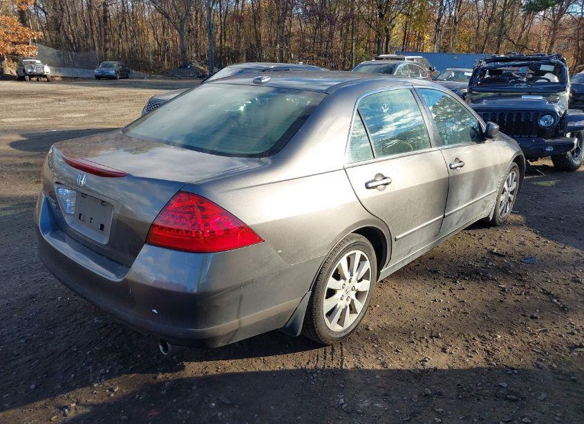 Photo 4 of 2007 Honda Accord 3.0 EX (VIN 1HGCM66577A010148)