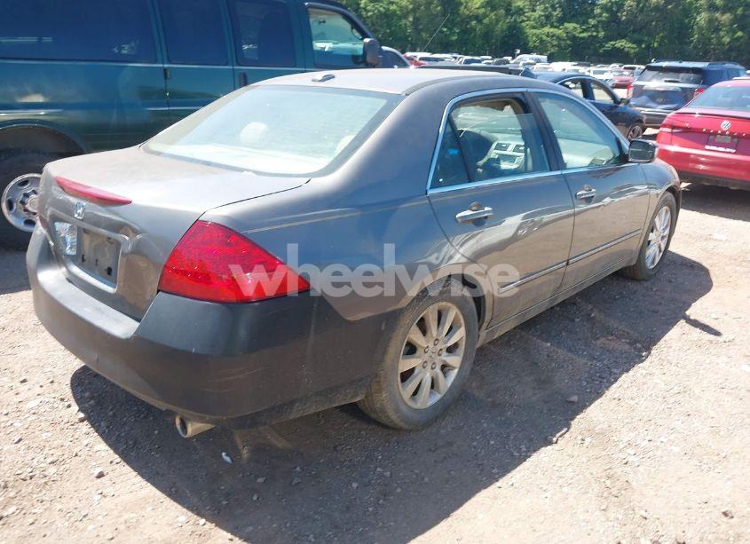 Photo 4 of 2007 Honda Accord 3.0 EX (VIN 1HGCM66577A041304)