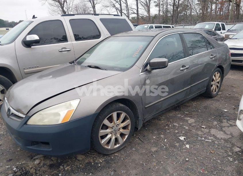 Photo 2 of 2007 Honda Accord 3.0 EX (VIN 1HGCM66577A046650)