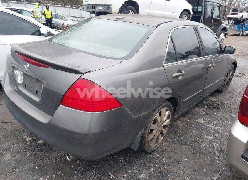 Photo 4 of 2007 Honda Accord 3.0 EX (VIN 1HGCM66577A046650)