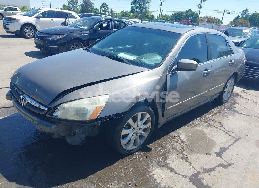 Photo 2 of 2007 Honda Accord 3.0 EX (VIN 1HGCM66577A081558)