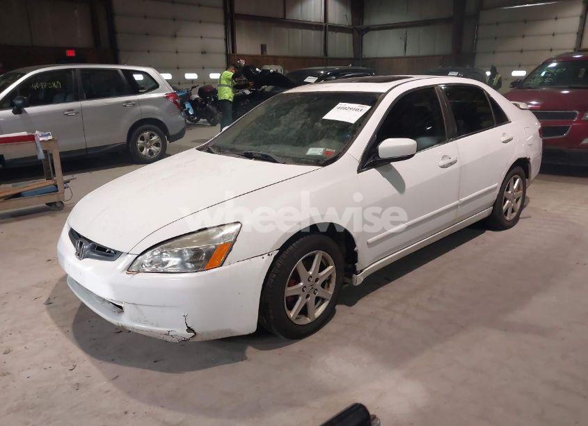 Photo 2 of 2003 Honda Accord 3.0 EX (VIN 1HGCM66583A002408)