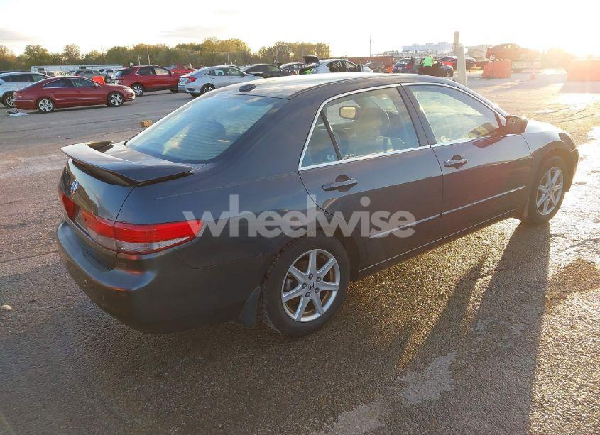 Photo 4 of 2004 Honda Accord 3.0 EX (VIN 1HGCM66584A013085)