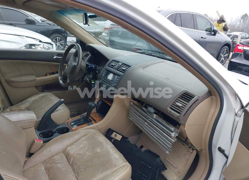 Photo 5 of 2004 Honda Accord 3.0 EX (VIN 1HGCM66584A053232)