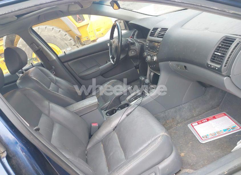 Photo 5 of 2004 Honda Accord 3.0 EX (VIN 1HGCM66584A063081)
