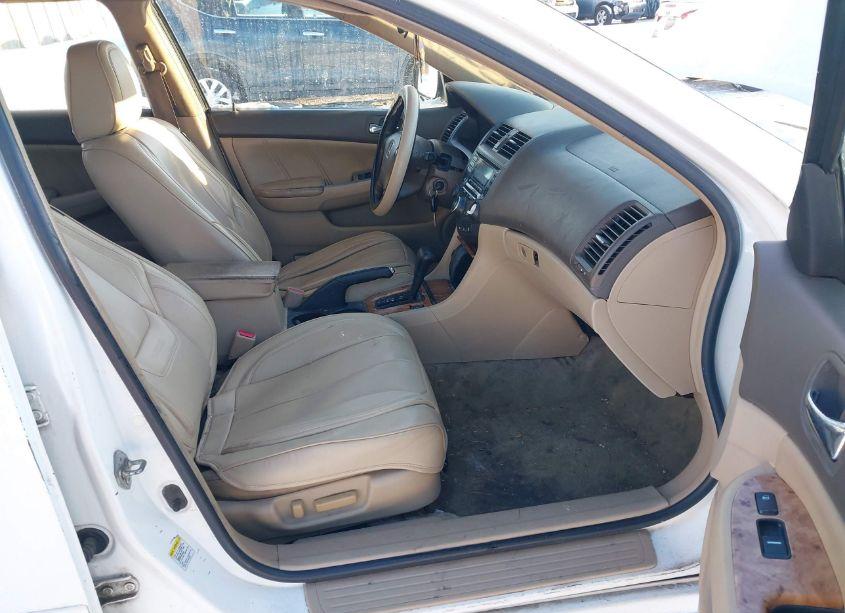 Photo 5 of 2004 Honda Accord 3.0 EX (VIN 1HGCM66584A063615)