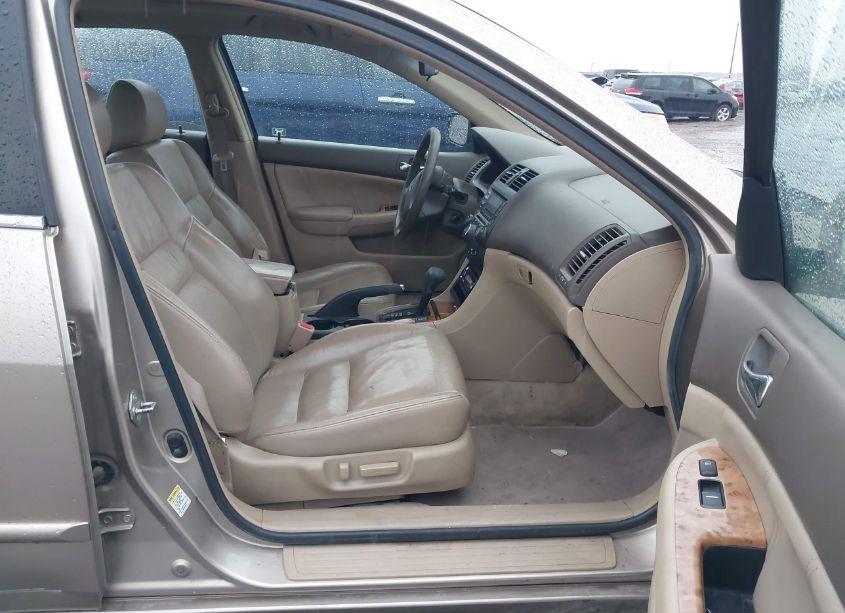 Photo 5 of 2004 Honda Accord 3.0 EX (VIN 1HGCM66584A102591)
