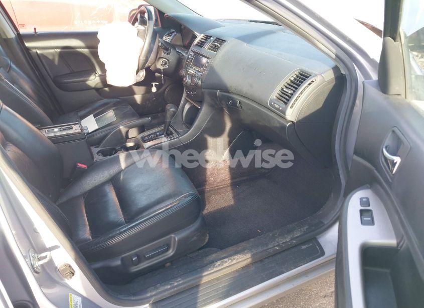 Photo 5 of 2004 Honda Accord 3.0 EX (VIN 1HGCM66584A104079)