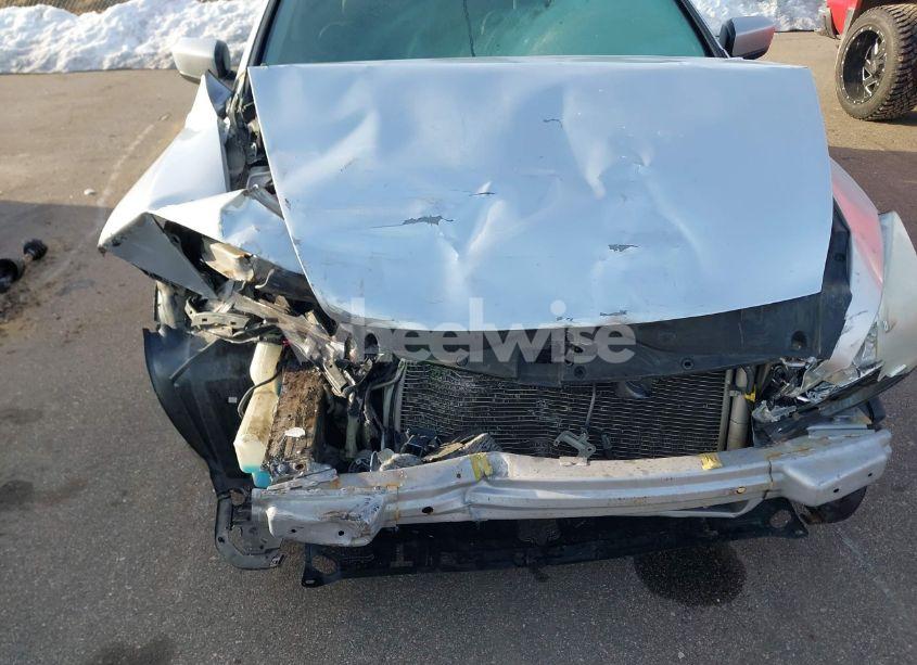 Photo 6 of 2004 Honda Accord 3.0 EX (VIN 1HGCM66584A104079)