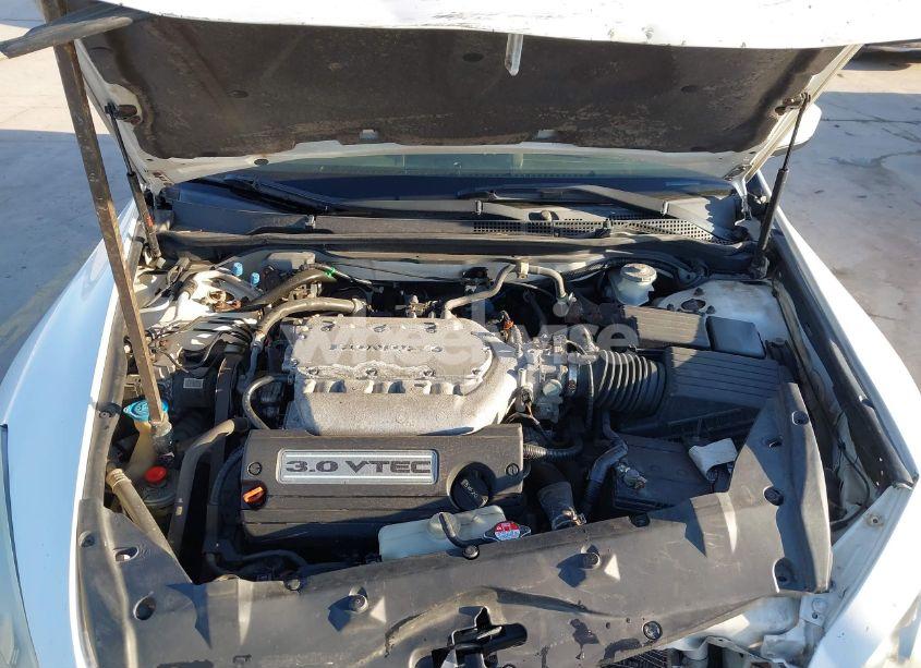 Photo 10 of 2005 Honda Accord 3.0 EX (VIN 1HGCM66585A008275)