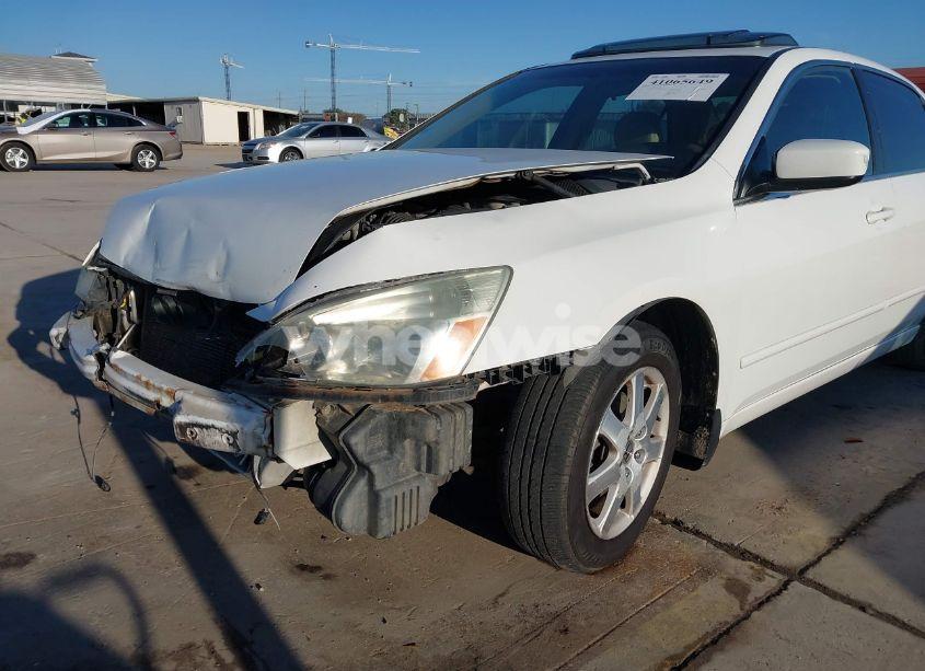 Photo 17 of 2005 Honda Accord 3.0 EX (VIN 1HGCM66585A008275)