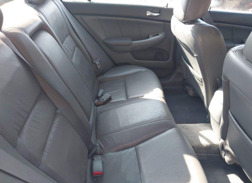 Photo 8 of 2005 Honda Accord 3.0 EX (VIN 1HGCM66585A025934)