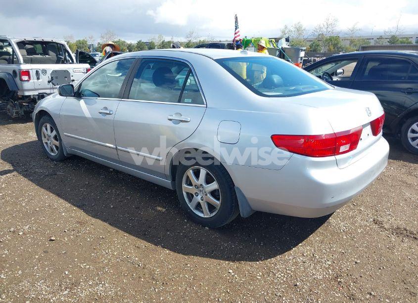 Photo 3 of 2005 Honda Accord 3.0 EX (VIN 1HGCM66585A037579)