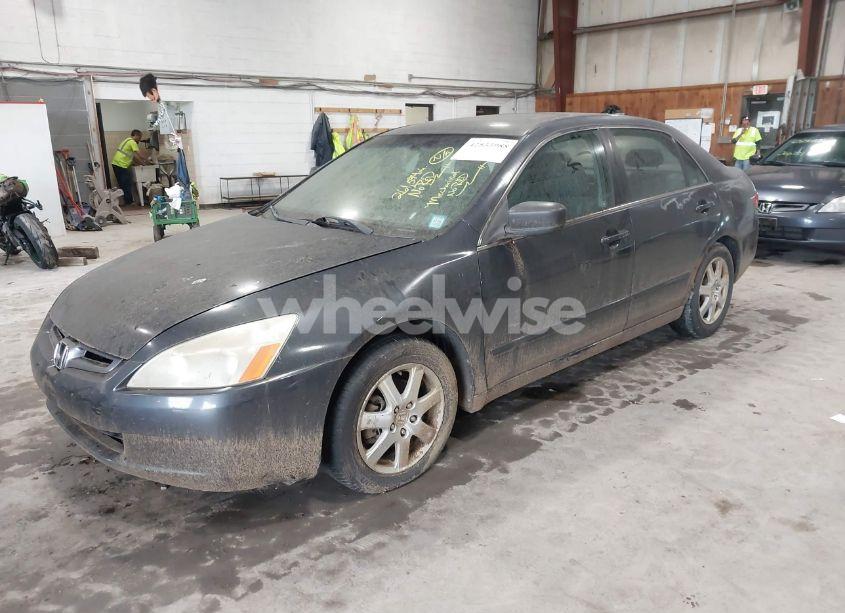 Photo 2 of 2005 Honda Accord 3.0 EX (VIN 1HGCM66585A077631)
