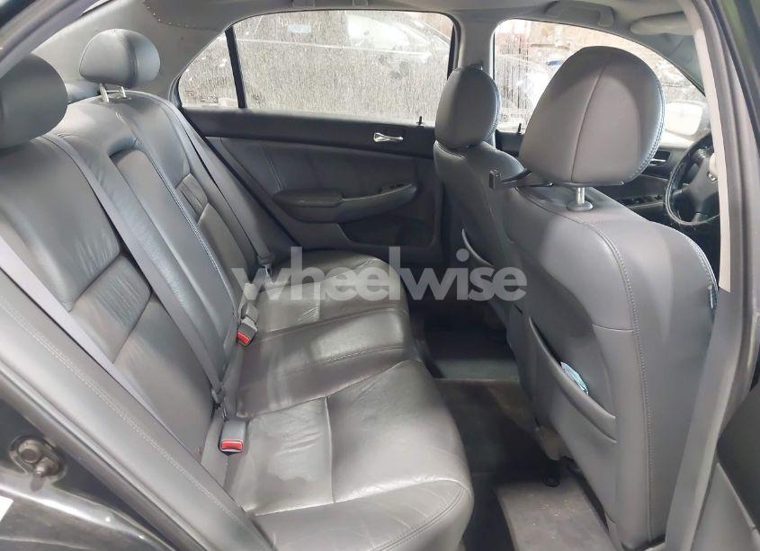 Photo 8 of 2005 Honda Accord 3.0 EX (VIN 1HGCM66585A077631)