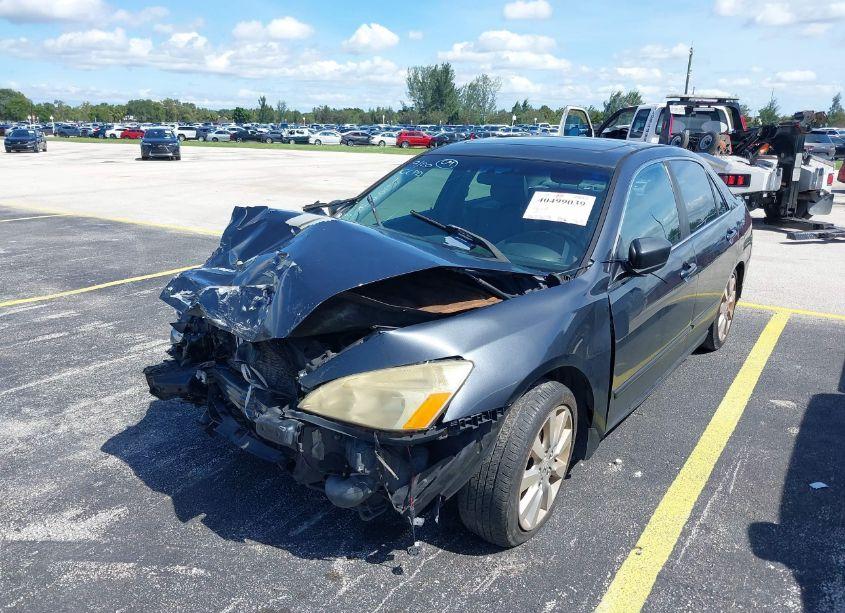 Photo 2 of 2006 Honda Accord 3.0 EX (VIN 1HGCM66586A012036)