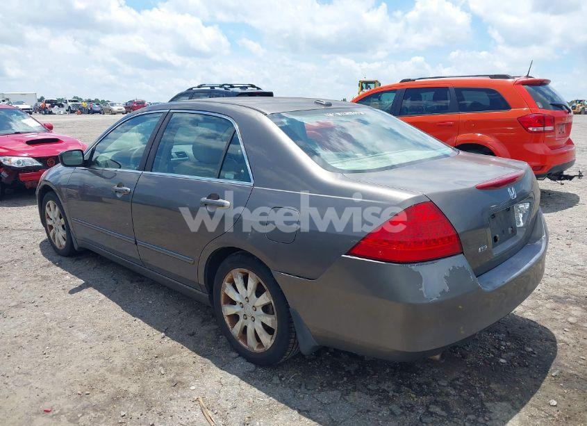 Photo 3 of 2006 Honda Accord 3.0 EX (VIN 1HGCM66586A075881)