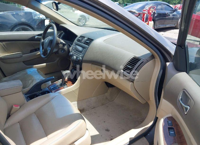 Photo 5 of 2006 Honda Accord 3.0 EX (VIN 1HGCM66586A075881)