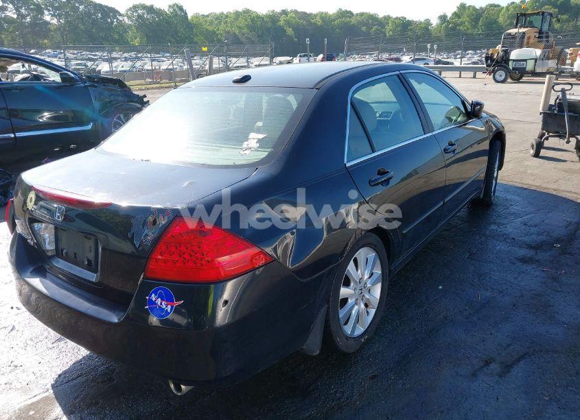 Photo 4 of 2007 Honda Accord 3.0 EX (VIN 1HGCM66587A019456)