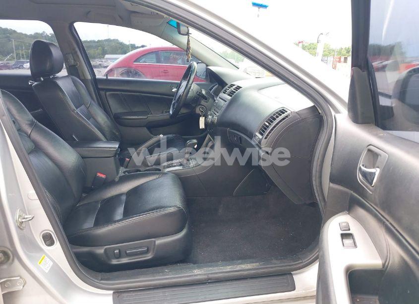 Photo 5 of 2007 Honda Accord 3.0 EX (VIN 1HGCM66587A029372)