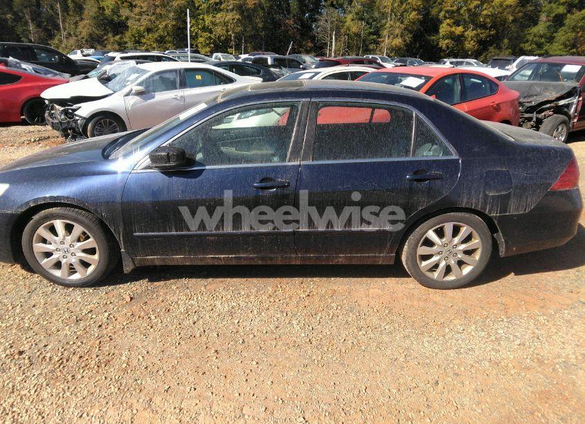 Photo 14 of 2007 Honda Accord 3.0 EX (VIN 1HGCM66587A033020)