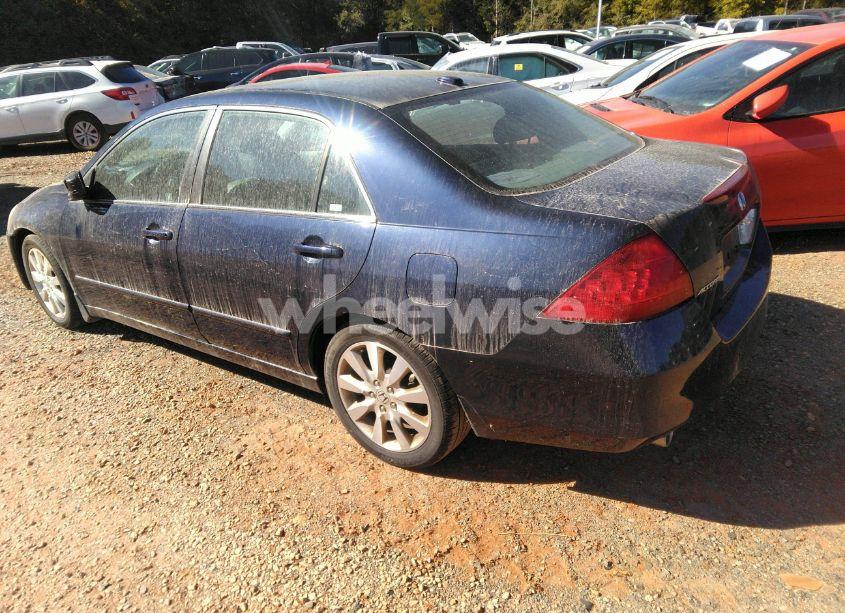 Photo 3 of 2007 Honda Accord 3.0 EX (VIN 1HGCM66587A033020)