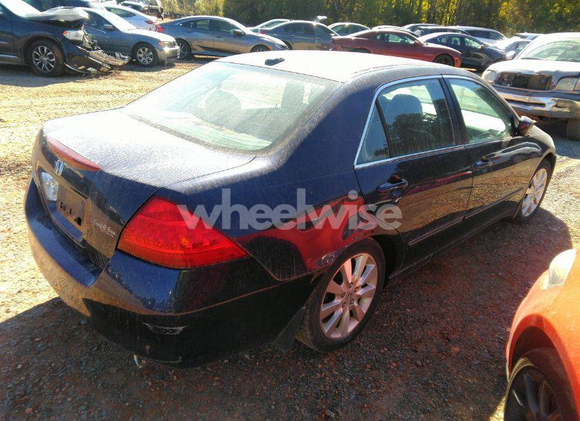 Photo 4 of 2007 Honda Accord 3.0 EX (VIN 1HGCM66587A033020)