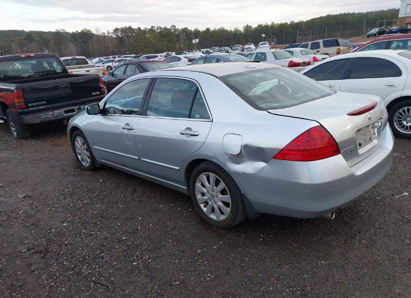 Photo 3 of 2007 Honda Accord 3.0 EX (VIN 1HGCM66587A052716)