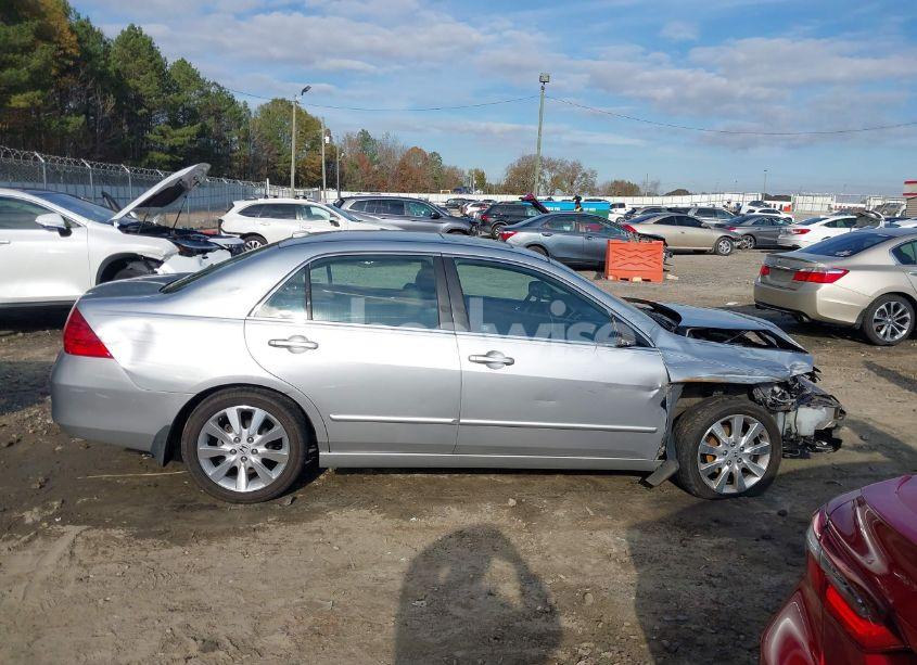 Photo 13 of 2007 Honda Accord 3.0 EX (VIN 1HGCM66587A094996)