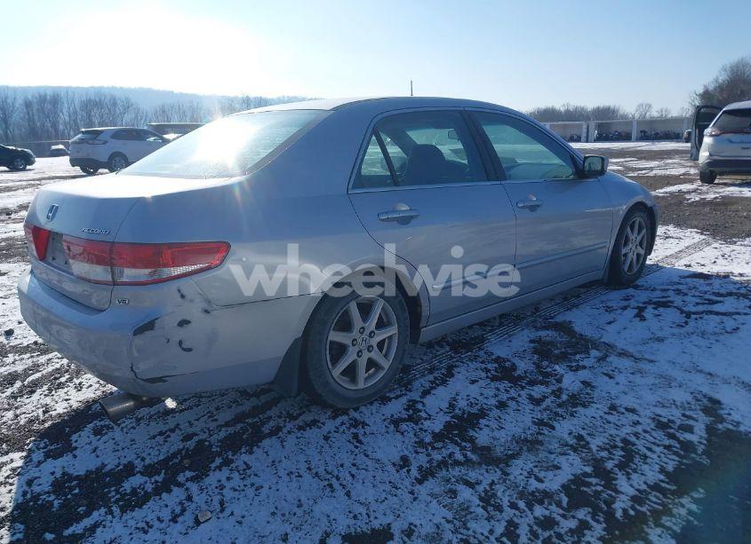 Photo 4 of 2003 Honda Accord 3.0 EX (VIN 1HGCM66593A002921)