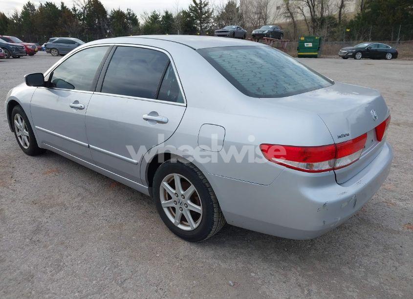 Photo 3 of 2003 Honda Accord 3.0 EX (VIN 1HGCM66593A005673)