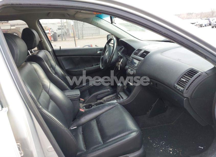 Photo 5 of 2003 Honda Accord 3.0 EX (VIN 1HGCM66593A005673)