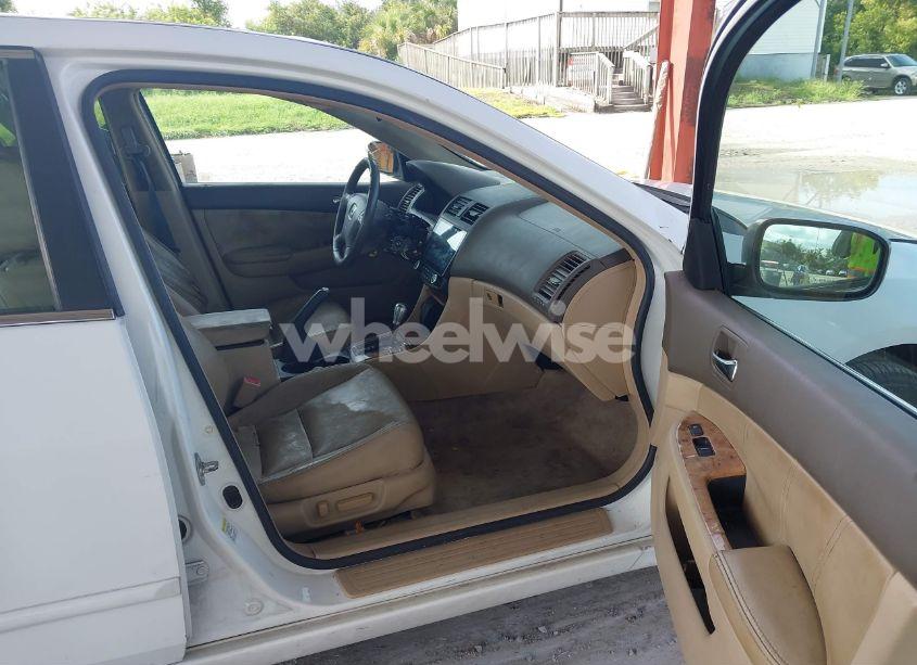 Photo 5 of 2003 Honda Accord 3.0 EX (VIN 1HGCM66593A034493)