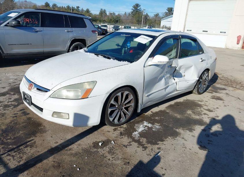 Photo 2 of 2003 Honda Accord 3.0 EX (VIN 1HGCM66593A069146)