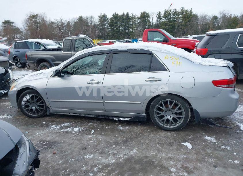 Photo 14 of 2003 Honda Accord 3.0 EX (VIN 1HGCM66593A093625)