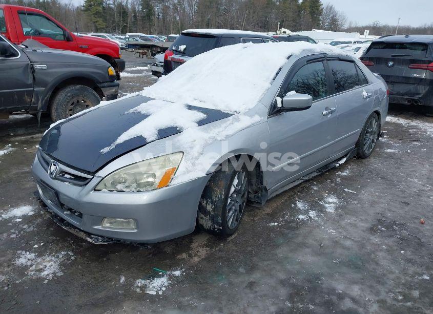Photo 2 of 2003 Honda Accord 3.0 EX (VIN 1HGCM66593A093625)