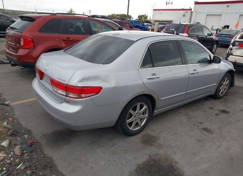 Photo 4 of 2004 Honda Accord 3.0 EX (VIN 1HGCM66594A104298)